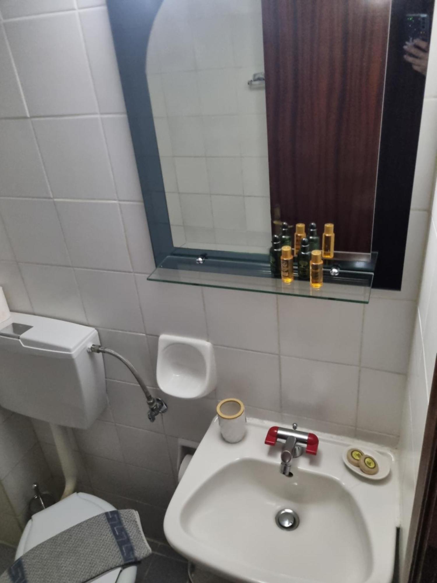 Zeus Guesthouse パナギア エクステリア 写真