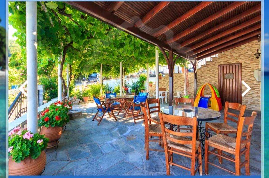 Zeus Guesthouse パナギア エクステリア 写真